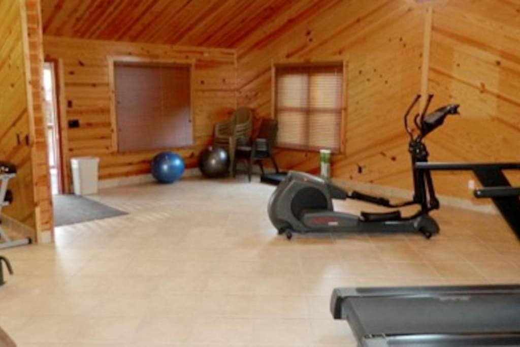 Smokiesboutiquecabins Would Love To Host You At Dolly'S Cute Cabin! 4 Suites With Private Bathrooms - Hot Tub, Fire Pit, Game Room, Resort Pool Open Memorial Day Through Labor Day! Gatlinburg Buitenkant foto