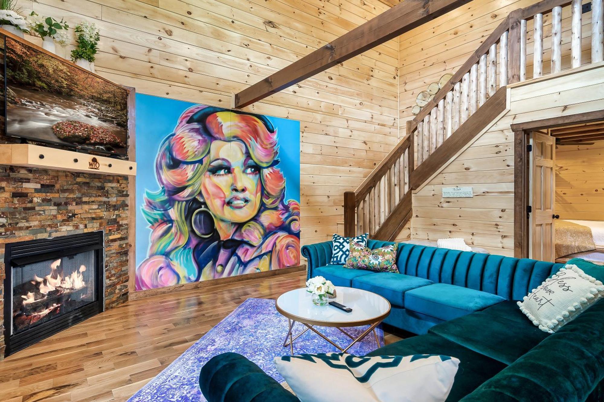 Smokiesboutiquecabins Would Love To Host You At Dolly'S Cute Cabin! 4 Suites With Private Bathrooms - Hot Tub, Fire Pit, Game Room, Resort Pool Open Memorial Day Through Labor Day! Gatlinburg Buitenkant foto